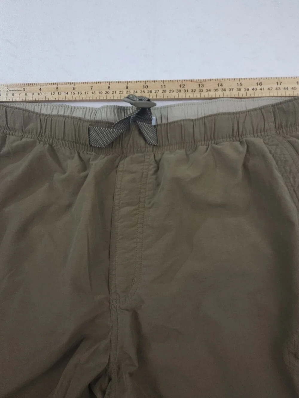 Columbia Sportswear Men's Khaki Mesh Lined Hybrid Cargo Swim/Hiking Shorts Sz L